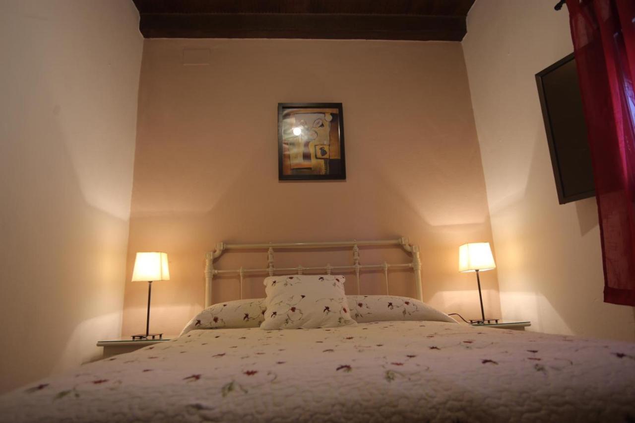 Las Casitas Apartman Higuera De La Sierra  Kültér fotó
